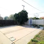 Entire Citrus House In Fresno